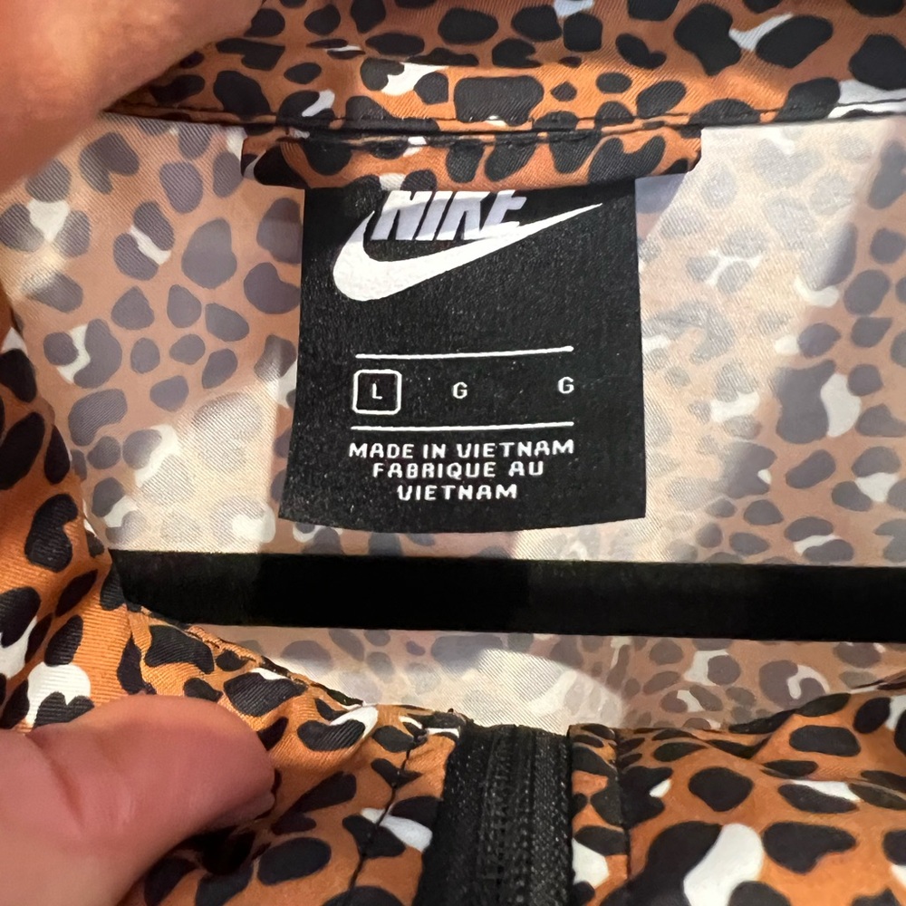 Nike Orange and Black Patterned Jacket - image 2